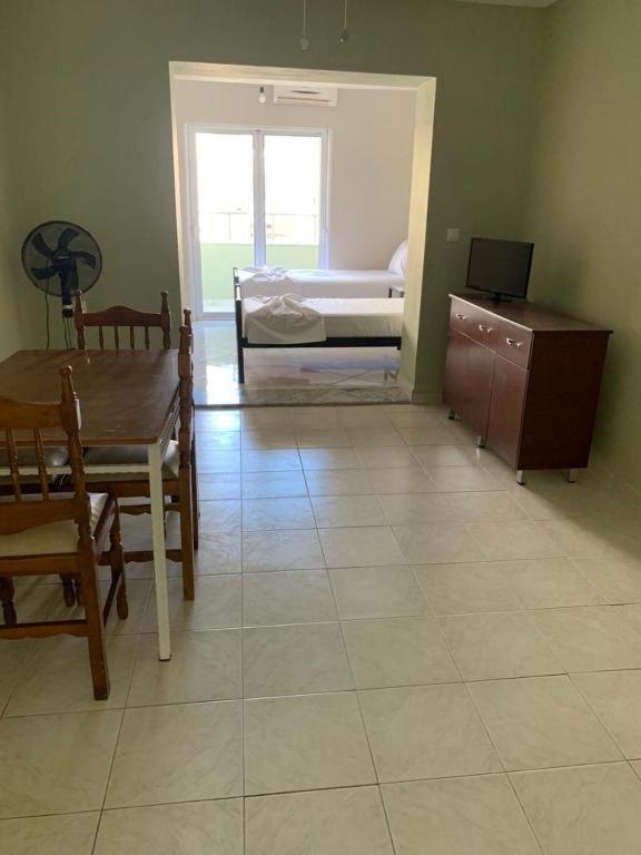 Dea1 Majlinda Apartment ซารานเดอ ภายนอก รูปภาพ