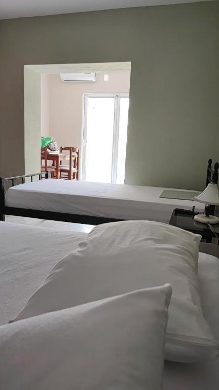 Dea1 Majlinda Apartment ซารานเดอ ภายนอก รูปภาพ